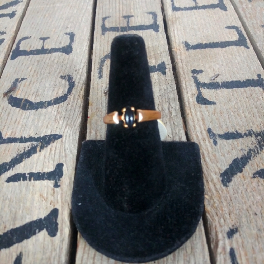 Vintage 1970s Genuine Onyx Ring